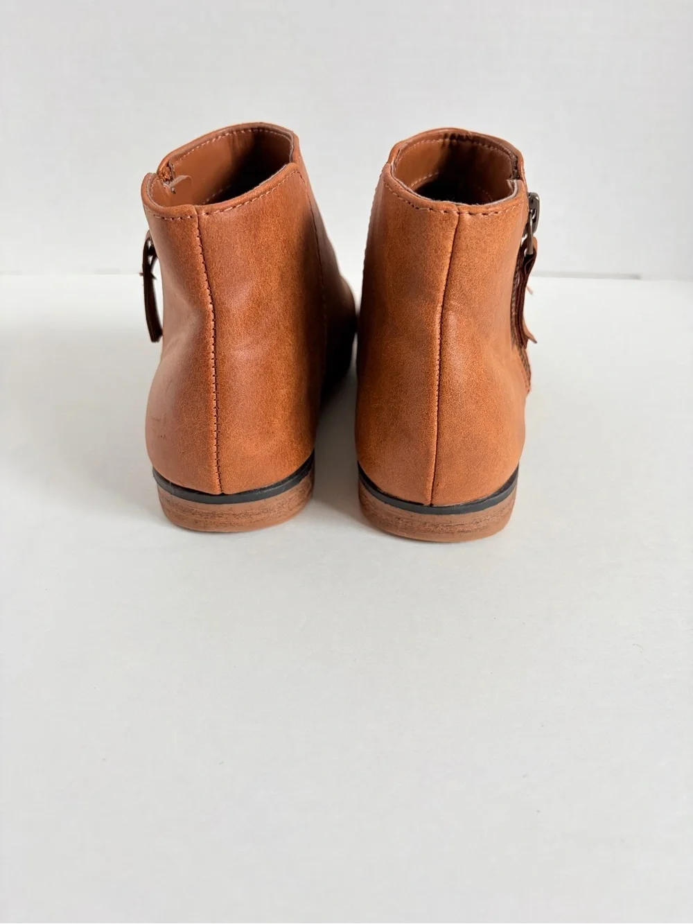 Cat and Jack Boots Chelsea Ankle Booties Round Toe Side Zip Brown Kids Size 13